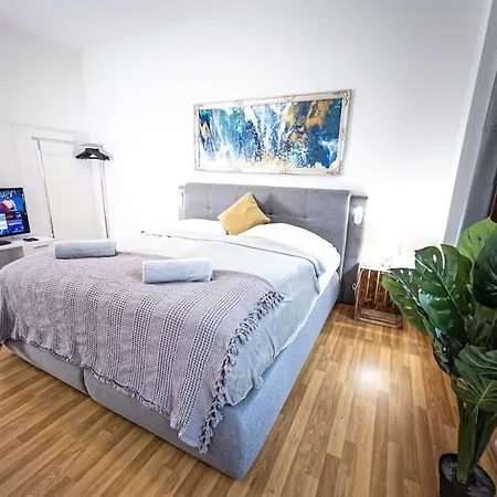 ° Charming 24/7 Serviced ° Leipzig